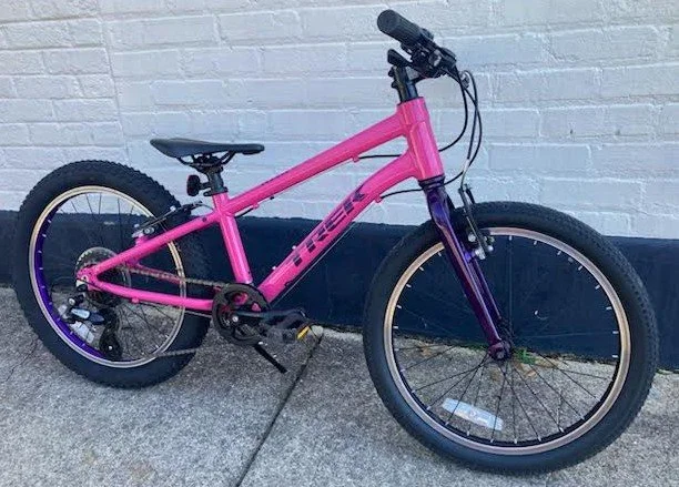 Wahoo 20 pink.jpg