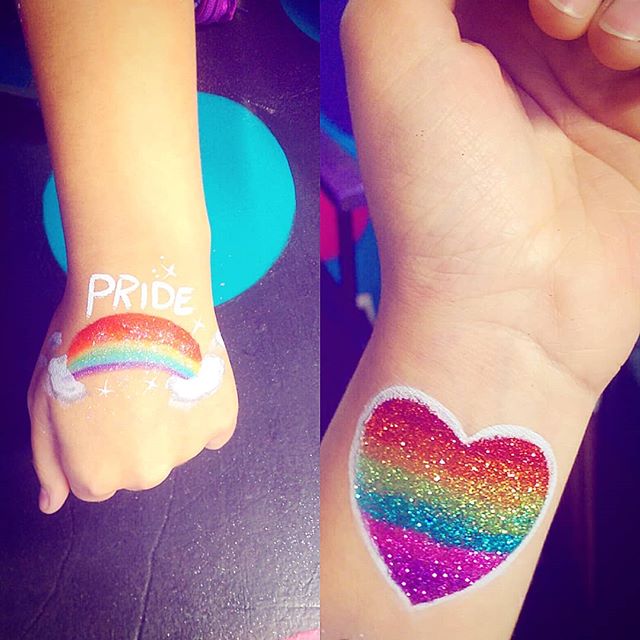 Kids &amp; adults getting rainbows today for #pride 
So happy to be able to #spreadthelove .
.
#rainbow #pride🌈 #prideyyc #heart #glitter #sparkle #letyourcolorsshine #colour #love #equality #support #prideparade #yyc #lgbtq #celebrate #loveislove