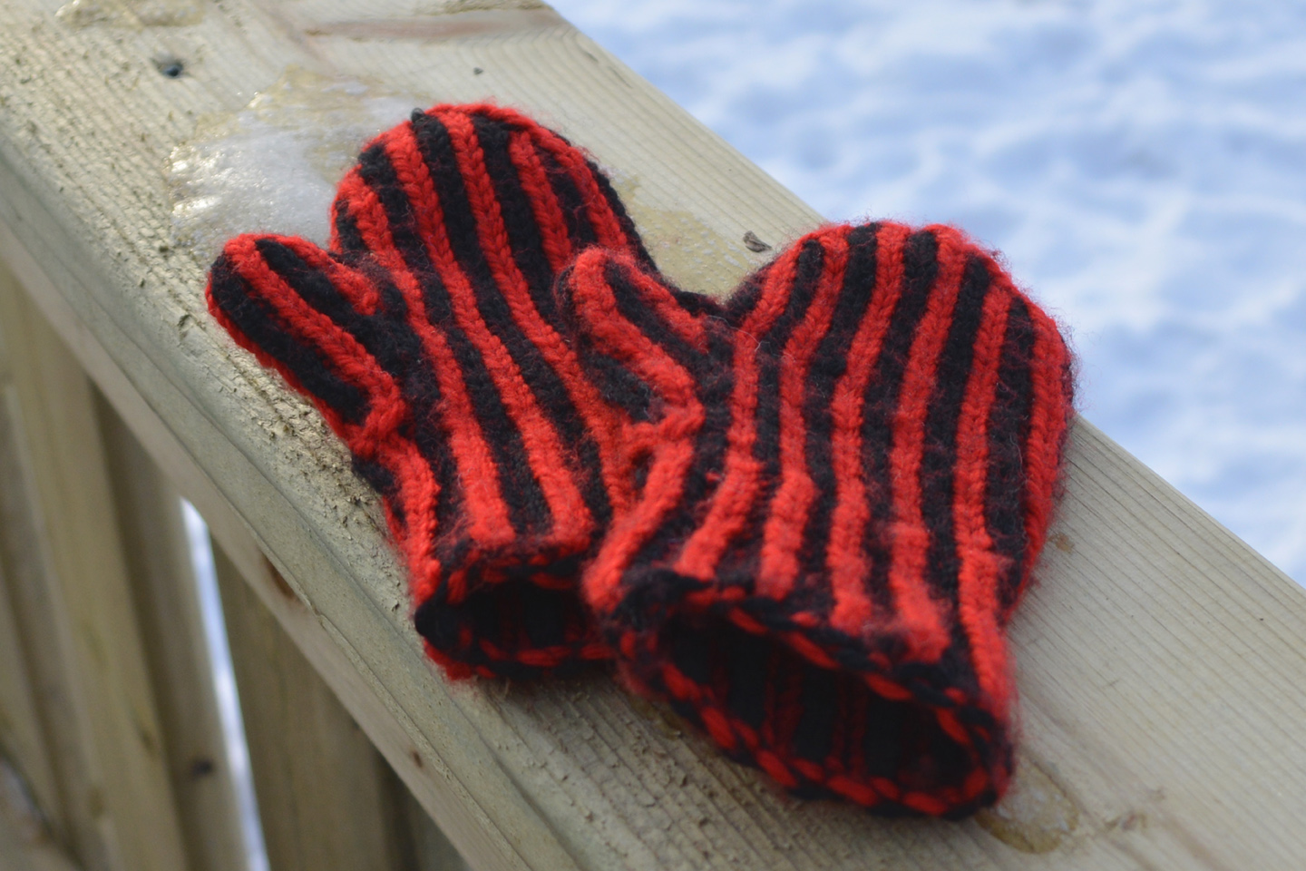 Revolution Mittens