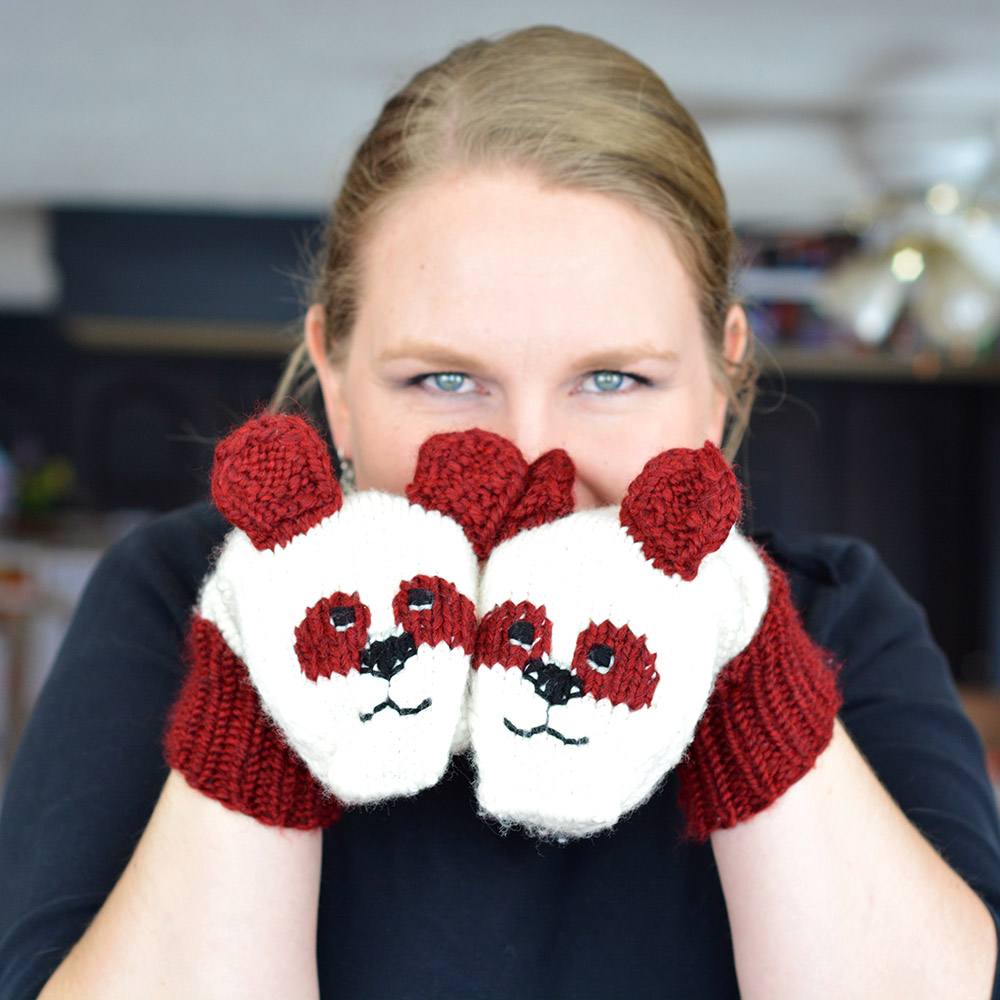 Cute, Cuddly Panda Mittens from www.mysecretwish.ca