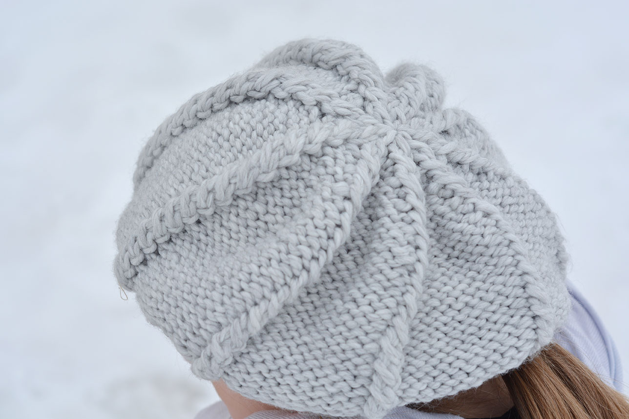Snow White and Mary Margaret Tam Knitting Pattern from www.mysecretwish.ca.