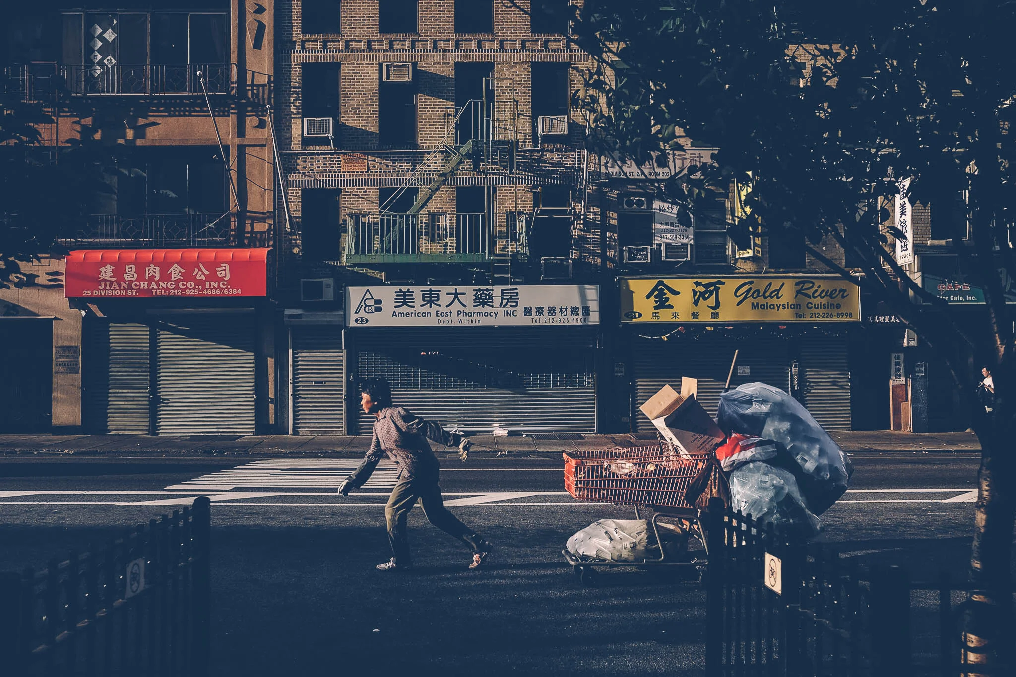 Labor, Chinatown
