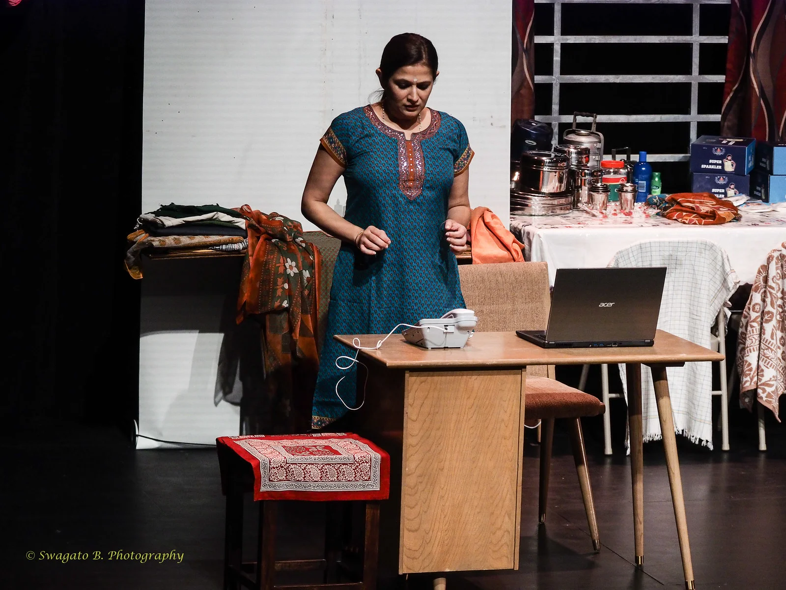 FreeOutgoing_OpeningShow-115-X3.jpg