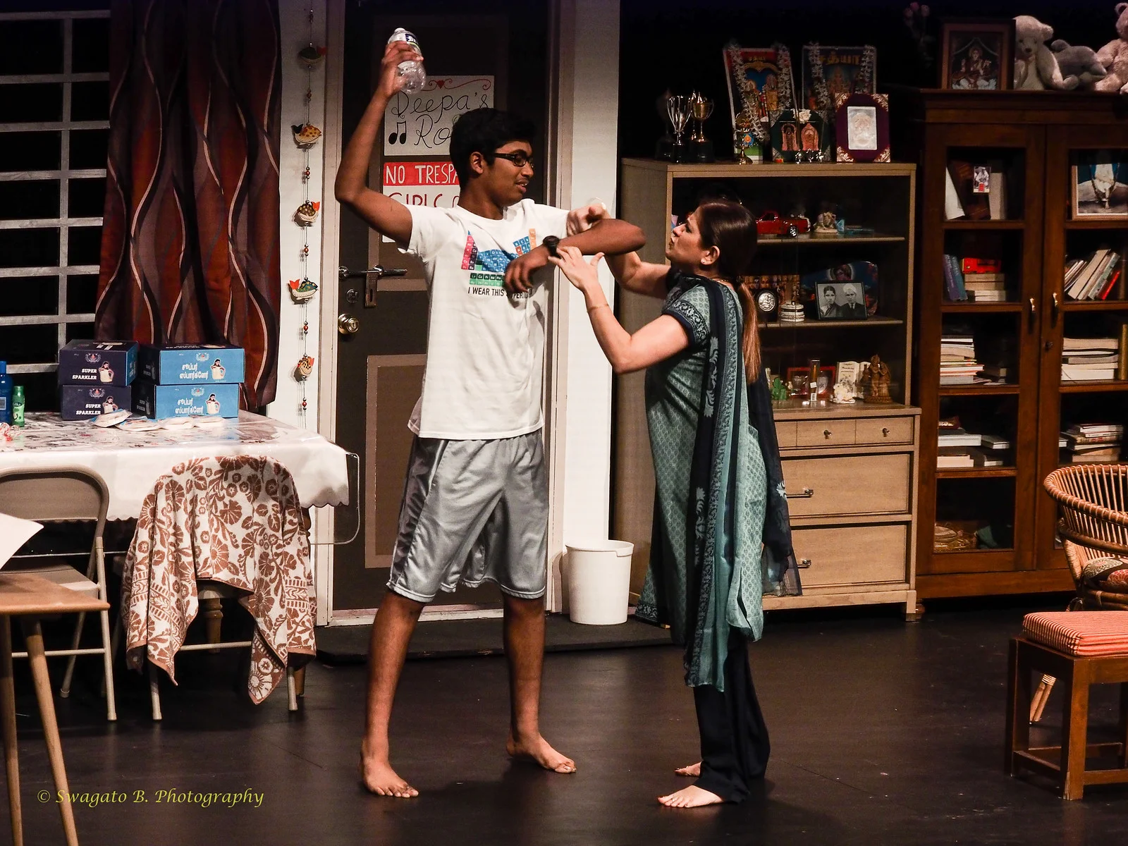 FreeOutgoing_OpeningShow-212-X3.jpg