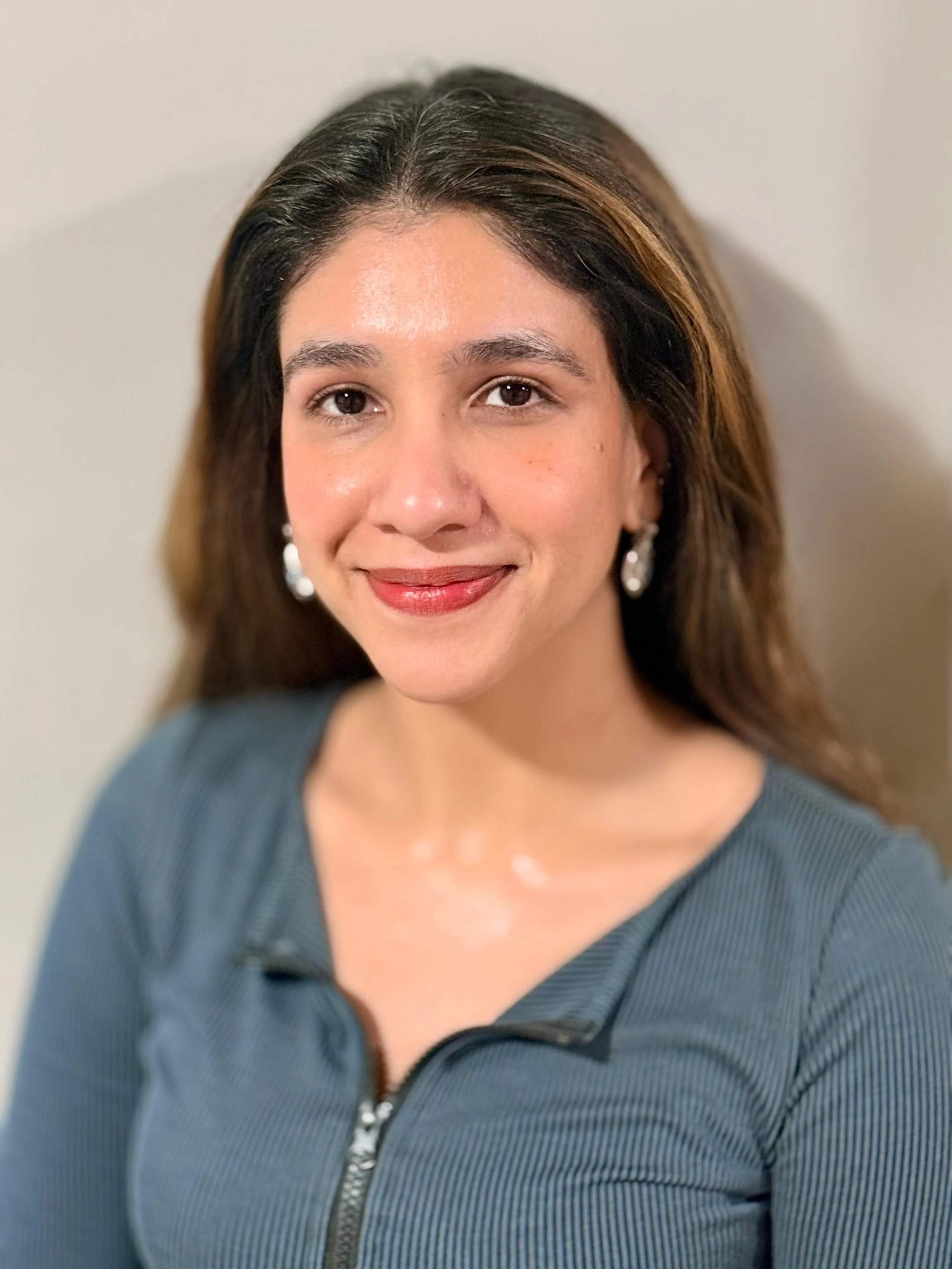 Prajvi Malhotra as DANCER