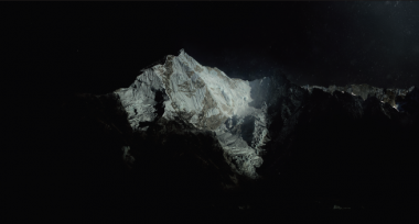 Sam Shmith, Untitled (Plate Glass #5) , 2013, Pigment print, Baryta paper, 200 x 108 cm, Edition of 5.
