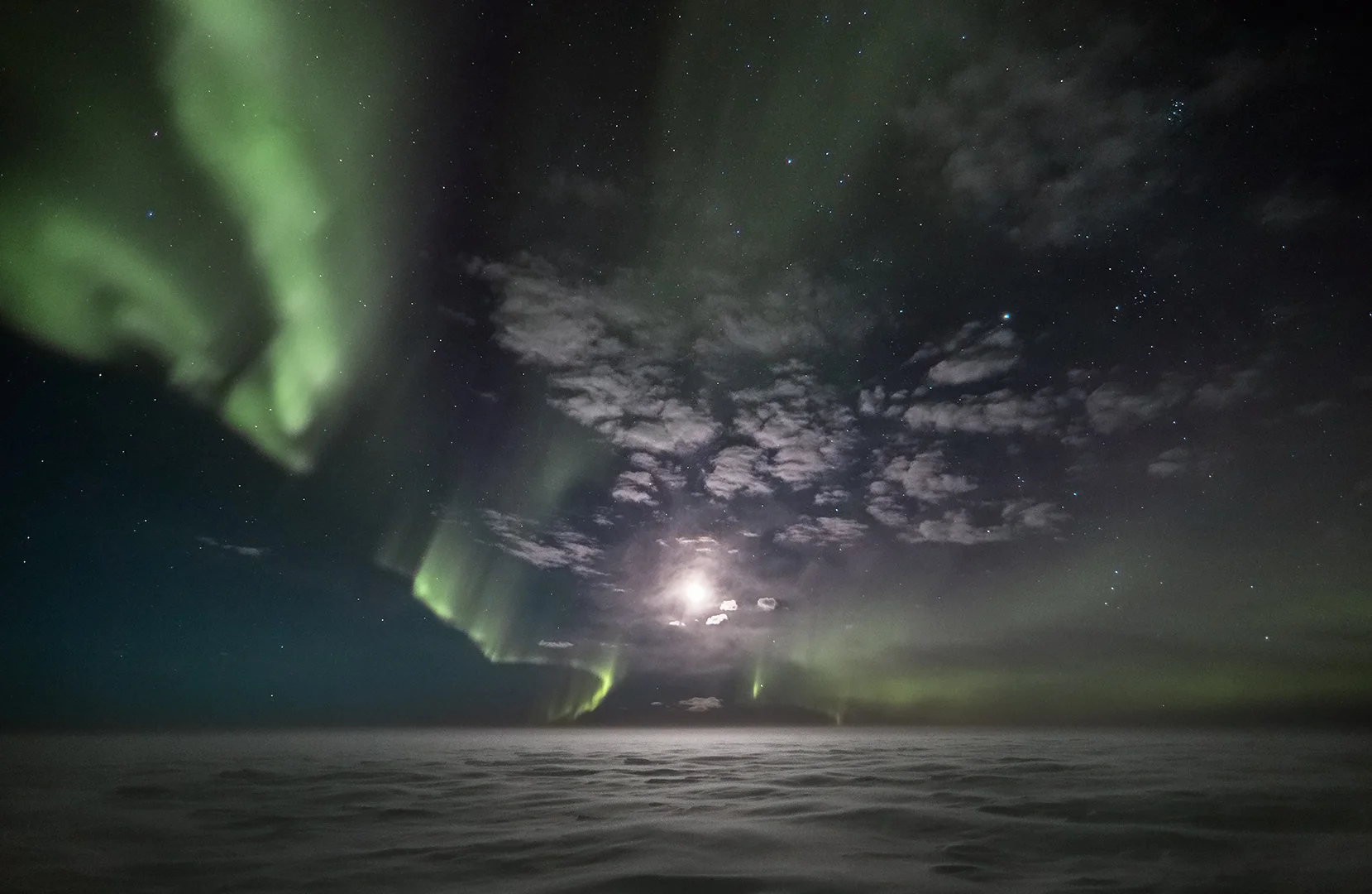 Murray Fredericks, Borealis (video still), 2013, Blu-Ray video, 12'16 min,