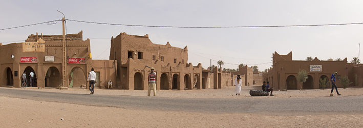   ANNE ZAHALKA     Untitled (Village of Oulad Edriss)  2015 Pigment ink on rag paper 100 x 283.3  &nbsp;cm  