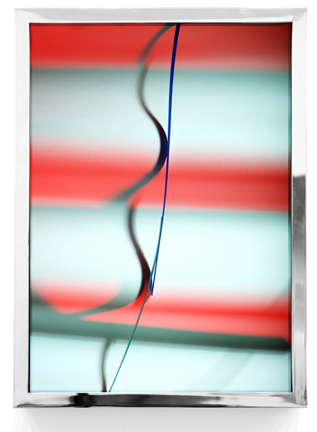 Lydia Wegner, Red Wobble, 2016, light jet print, 44 x 30 cm.