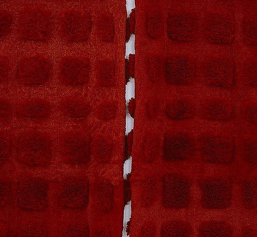   MARIA FERNANDA CARDOSO  Red - Sheep (detail) 2002 28 dyed sheep skins Dimensions variable 