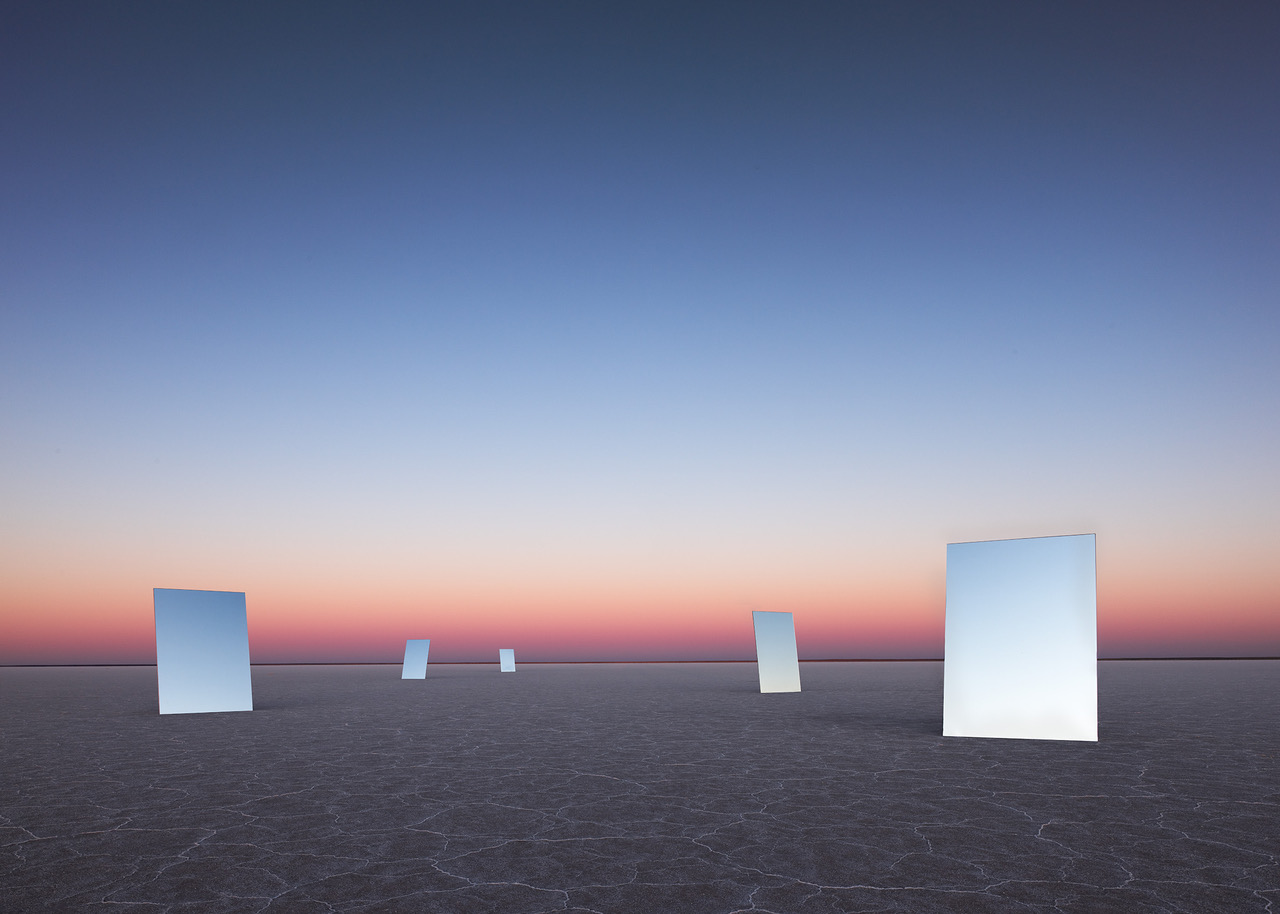 MURRAY FREDERICKS Array 9 2018 Digital pigment print on cotton rag 120 x 175 cm