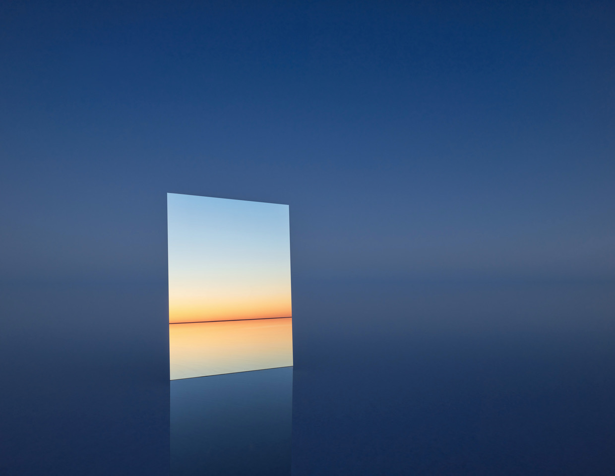 MURRAY FREDERICKS Mirror 25 2017 Digital pigment print on cotton rag 120 x 155 cm