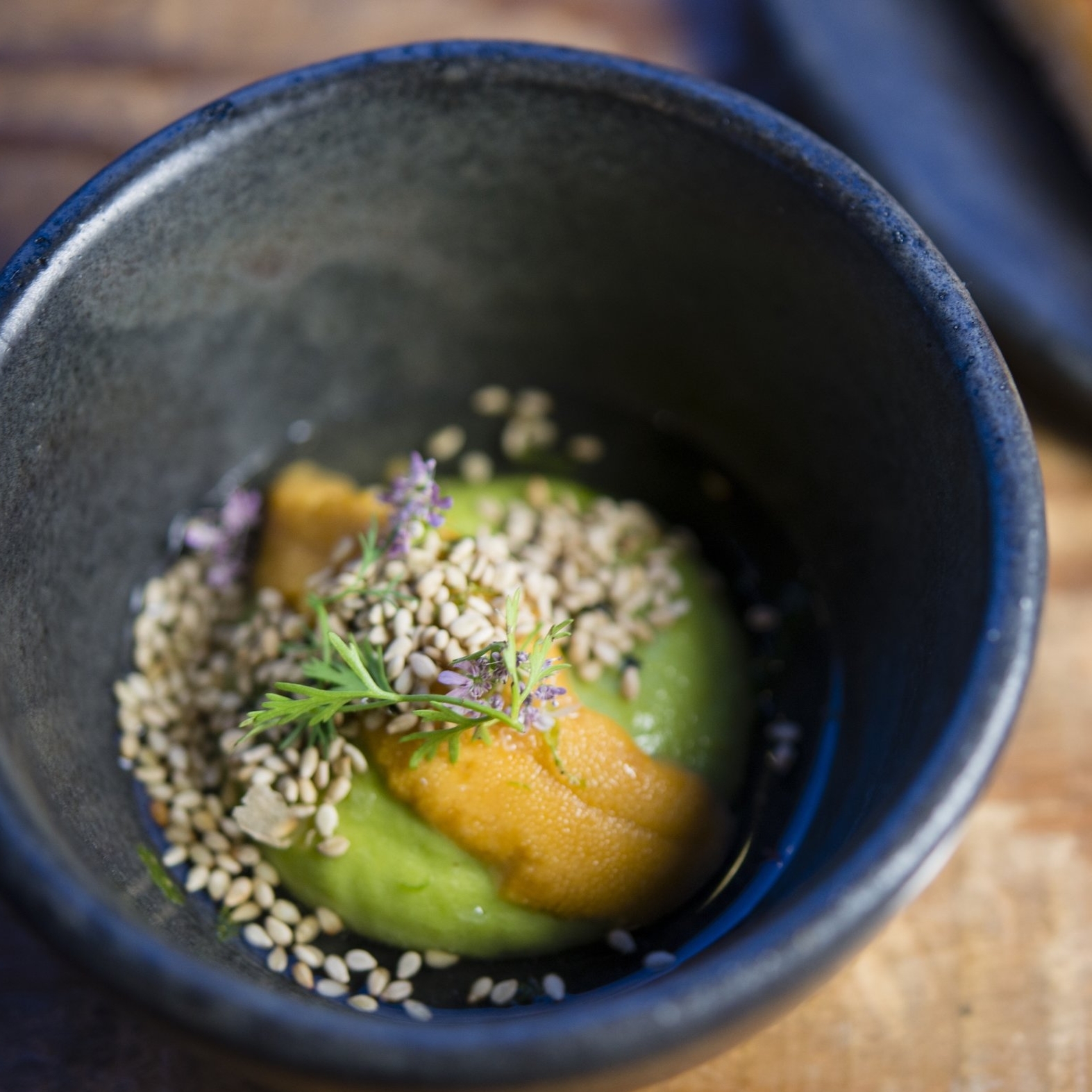 Sea urchin with sesame seeds