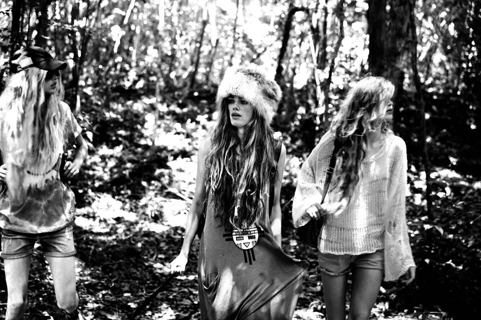 WILDFOX_LAGOON_EMMA-41.jpg