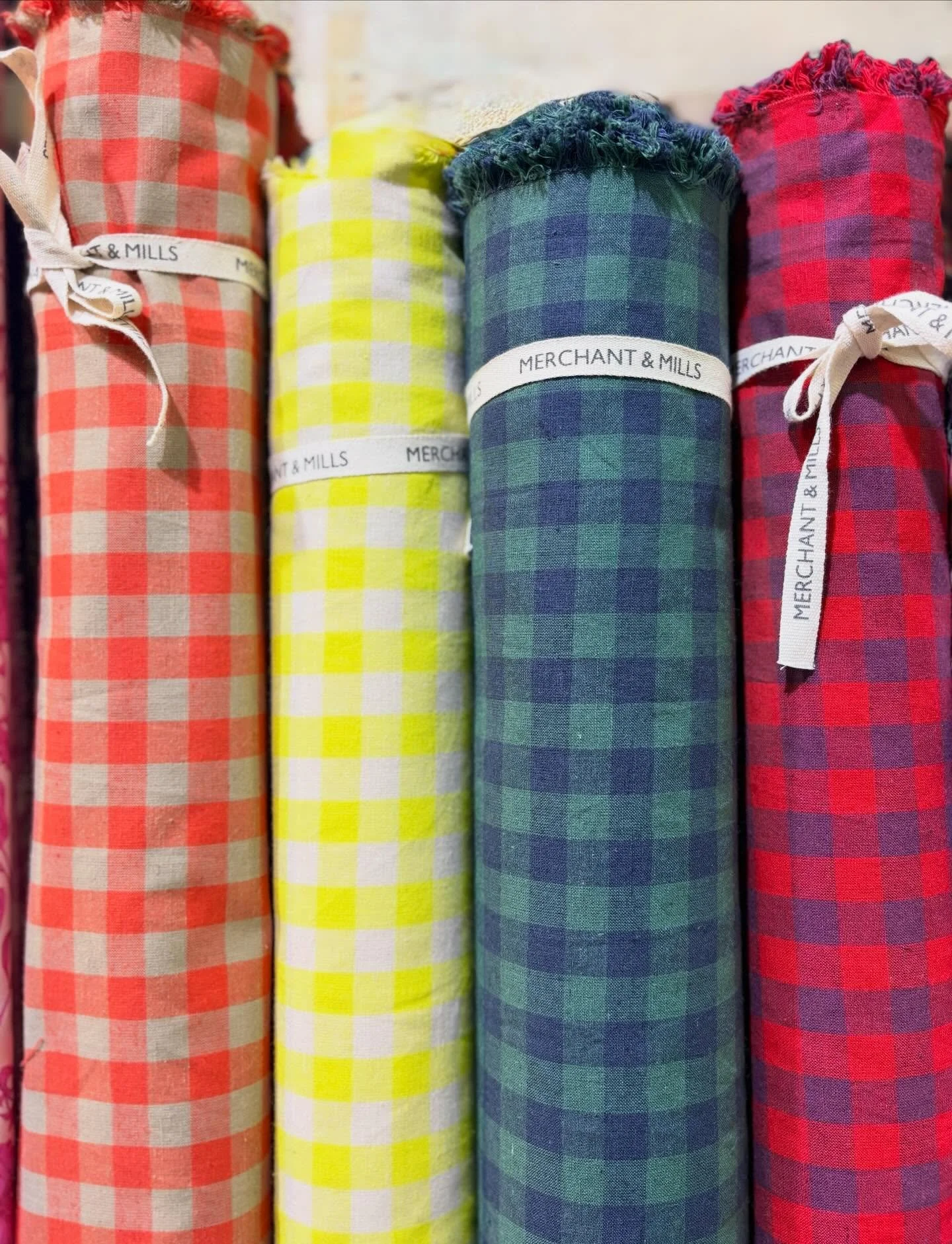 A little colour therapy for your sewing table &hellip; 
.
.
#fabricitysg
#merchantandmills 
#joyinchecks