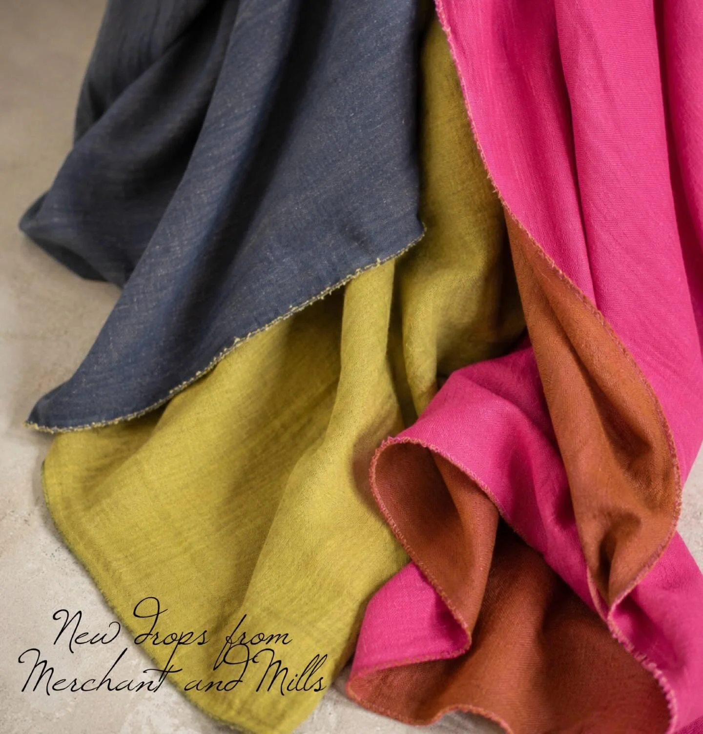 NEW ARRIVALS from #merchantandmills 

🌿 Pome Drops
🌺 Lily Pily

Cotton Linen Double Gauze

Soft &bull; Airy &bull; Reversible Colour Depth

Available instore and online.

Which one is calling you?

#fabricitysg
#merchantandmillscloth 
#cottonlinen
