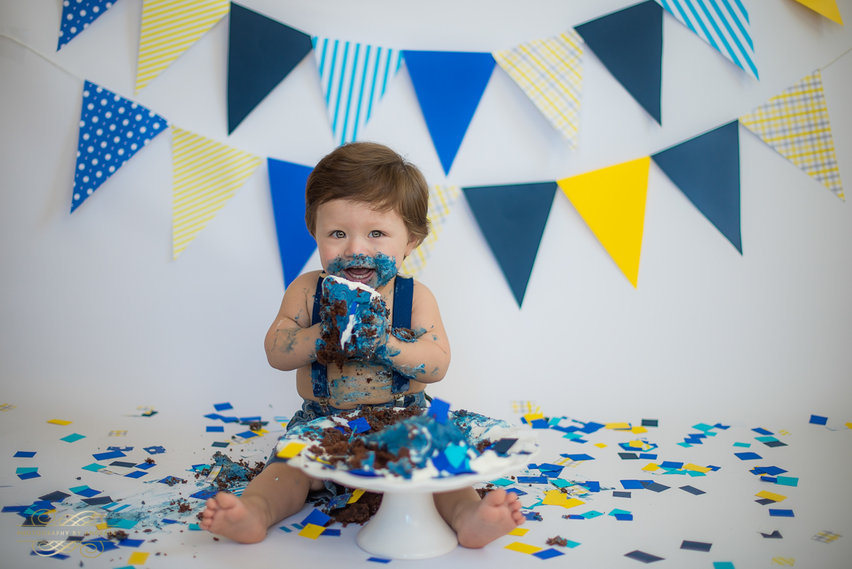 Photography by andrade Chicago Birthday Cake Smash Photography session-26.jpg