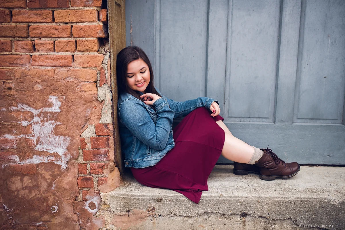 Taylor Senior Session Aurora Illinois Potrait Photographer_0007.jpg