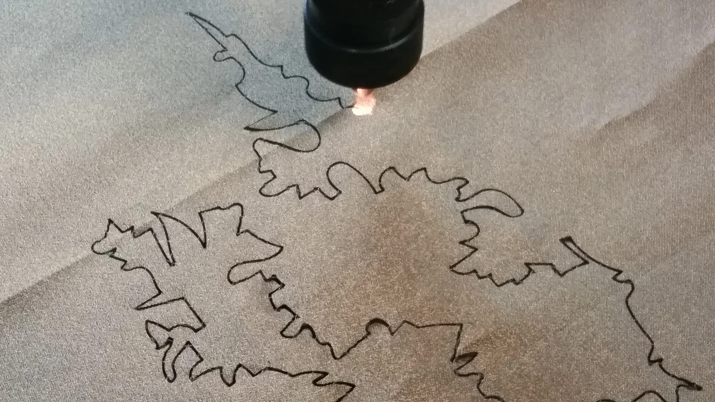 BIOdress, process detail, laser cutting organza.