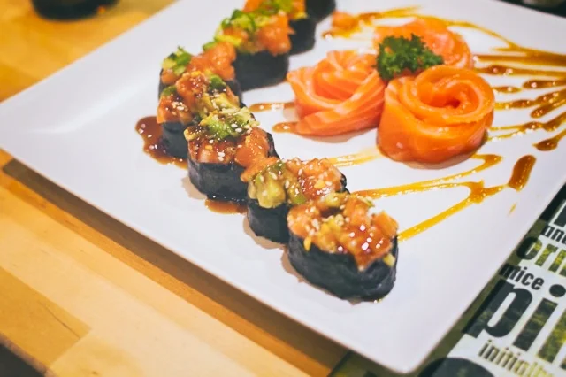 TOYO - cheap midday menu Exquisite creative running Sushi - Gràcia