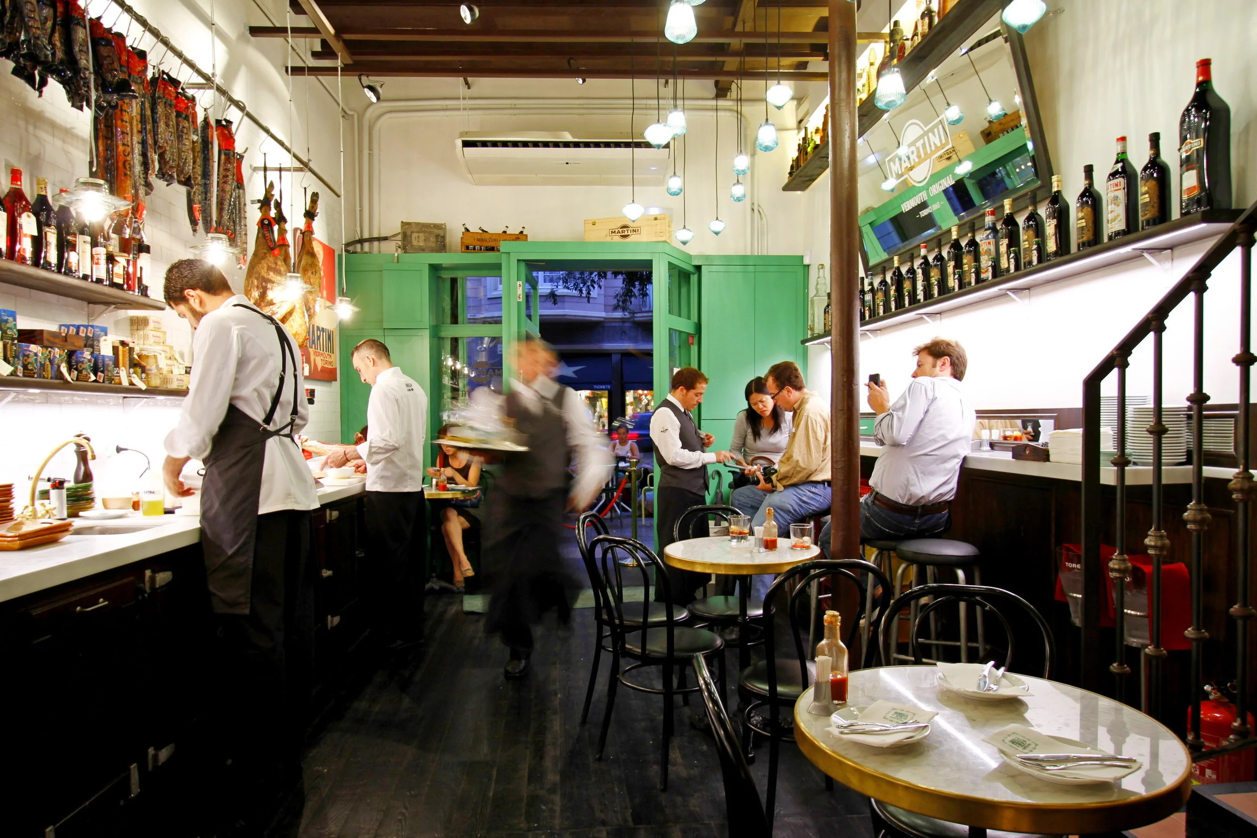 BODEGA 1900 Mediterranean Cuisine! Excellent gourmet tapas and authentic offered by Albert Adrià famous for his 5 culinary experience restaurants.