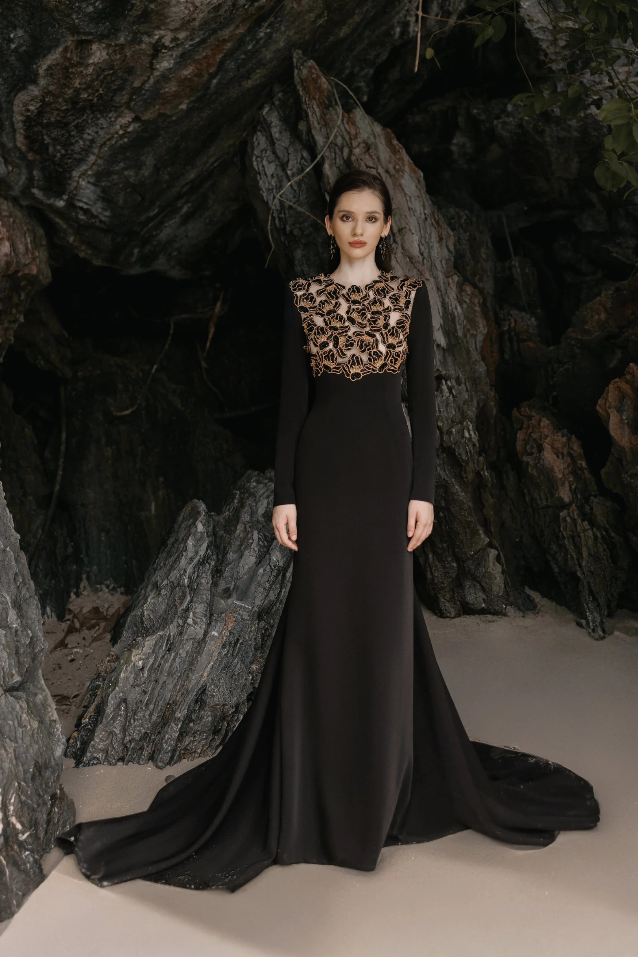 LOOKBOOK LUNE_Page19_Image1.jpg