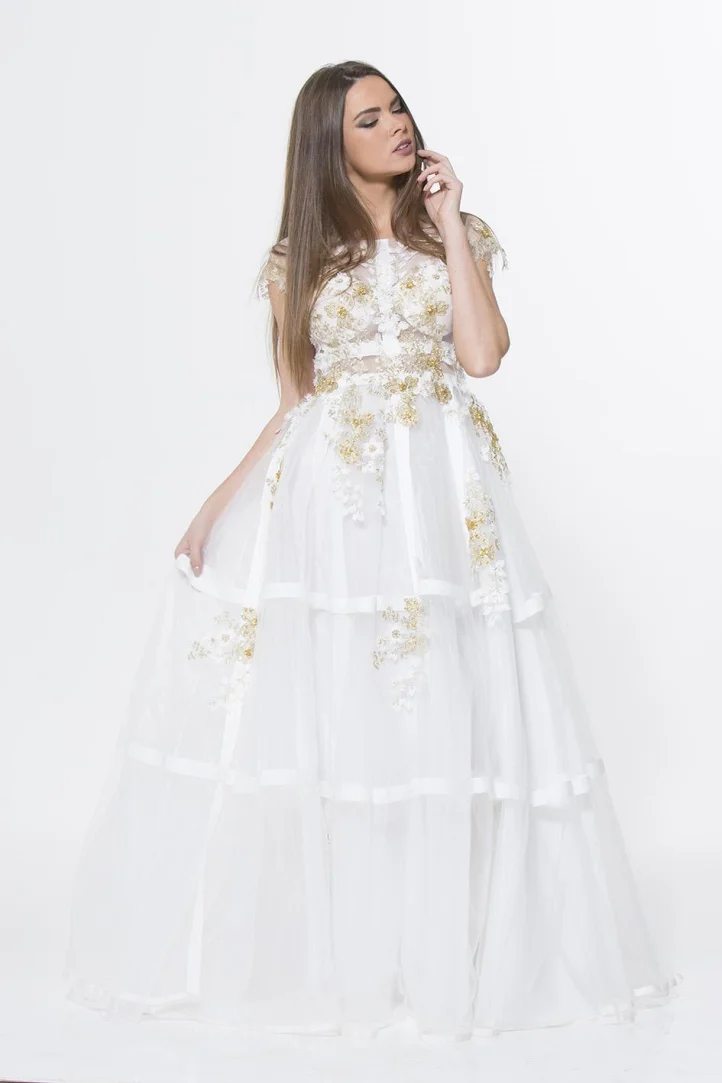 Look Book_Page3_Image1.jpg