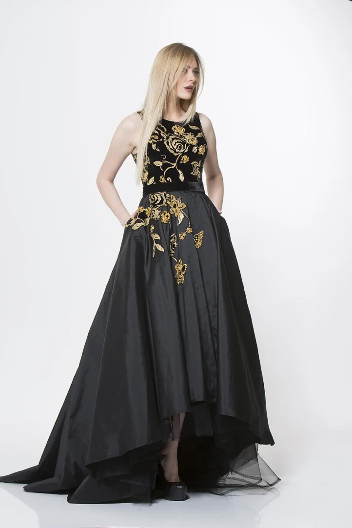 Look Book_Page4_Image1.jpg