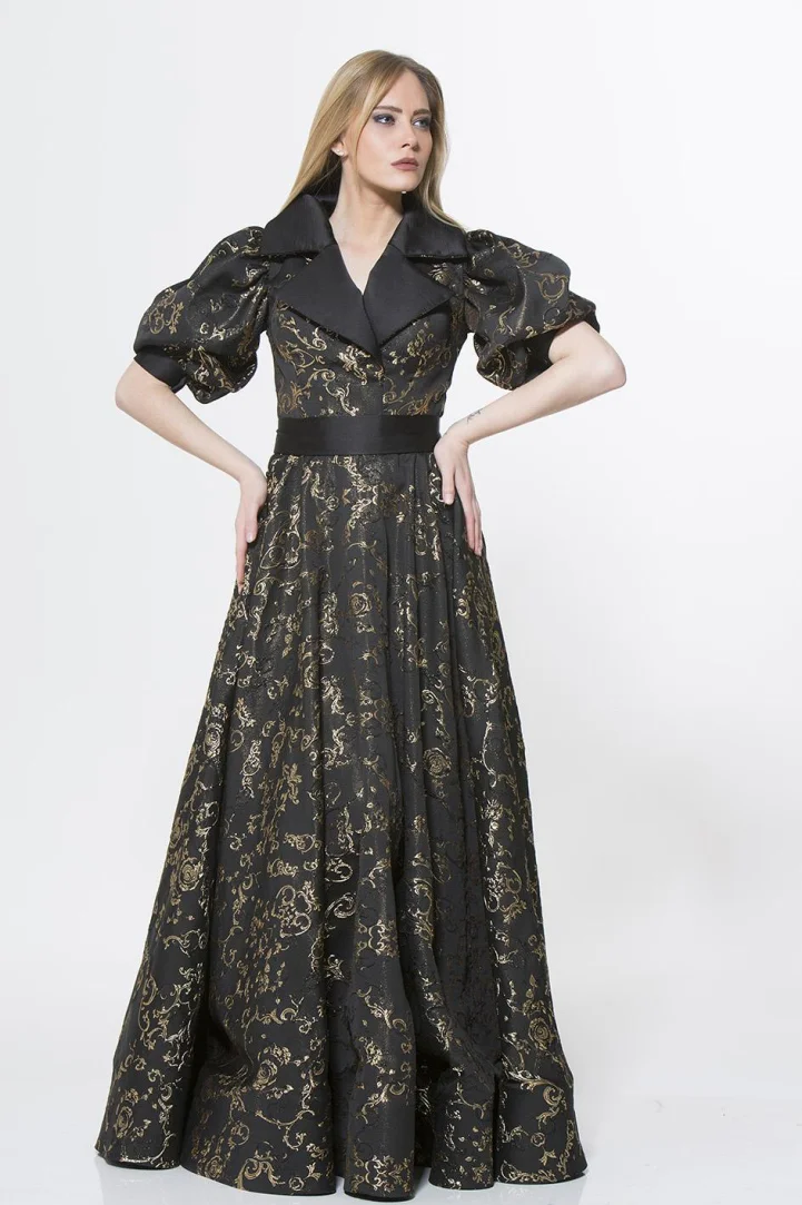 Look Book_Page19_Image1.jpg