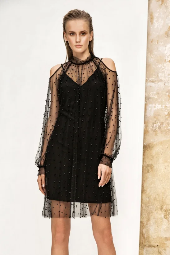 EB - LOOKBOOK AW18 FULL_Page26_Image1.jpg