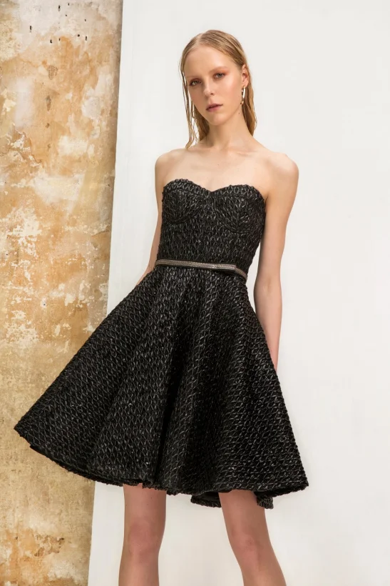 EB - LOOKBOOK AW18 FULL_Page27_Image1.jpg