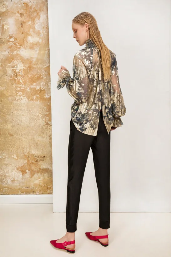 EB - LOOKBOOK AW18 FULL_Page32_Image1.jpg