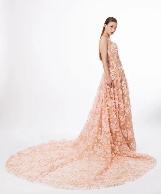 AK Lookbook Couture FW18-19 PR_Page4_Image1.jpg