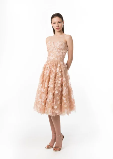 AK Lookbook Couture FW18-19 PR_Page7_Image1.jpg
