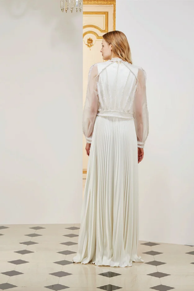 SS19 LookBook - Portrait_Page21_Image1.jpg