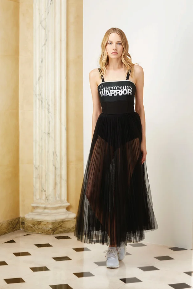 SS19 LookBook - Portrait_Page29_Image1.jpg