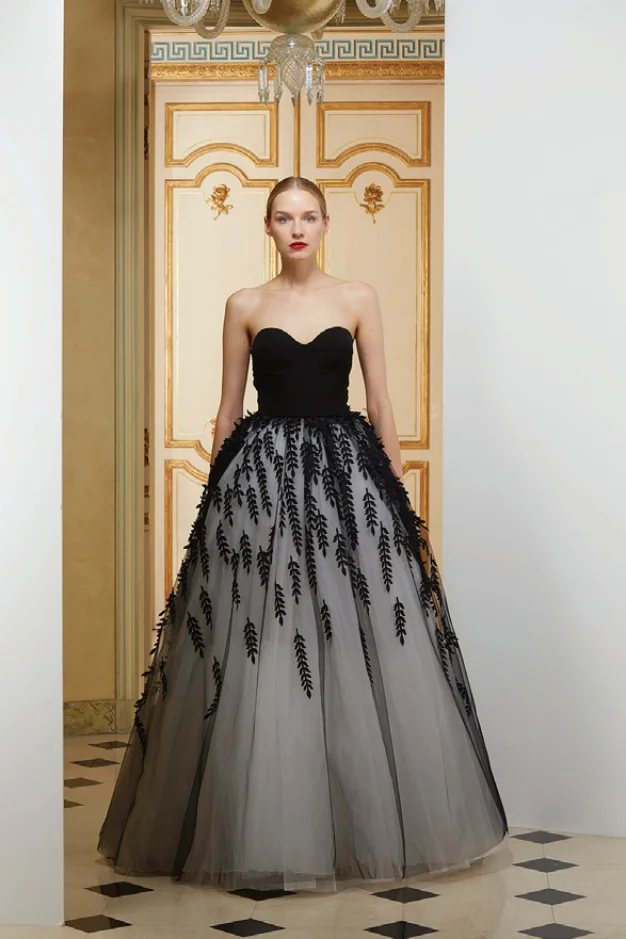 SS19 LookBook - Portrait_Page34_Image1.jpg