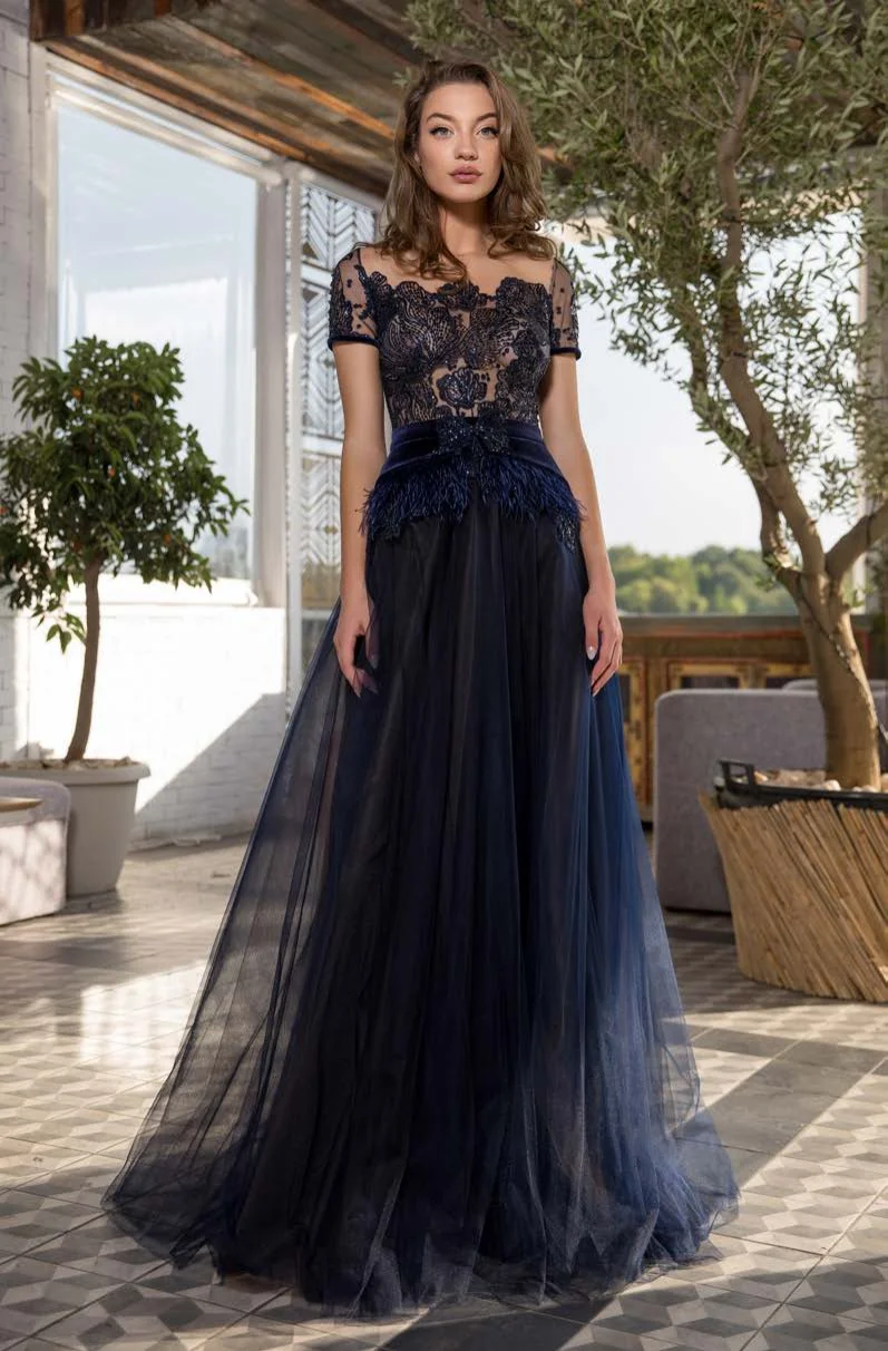 CRISTALLINI Lookbook_SS19 (1)_Page27_Image1.jpg