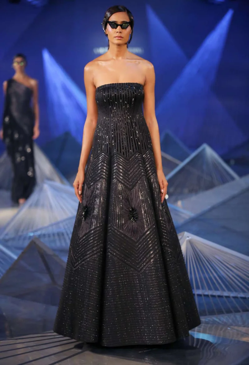 lookbook SS19 Amit Aggarwal-ilovepdf-compressed-ilovepdf-compressed_Page21_Image1.jpg