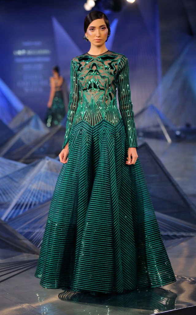 AMIT AGGARWAL LKBK FEB19 — New Couture