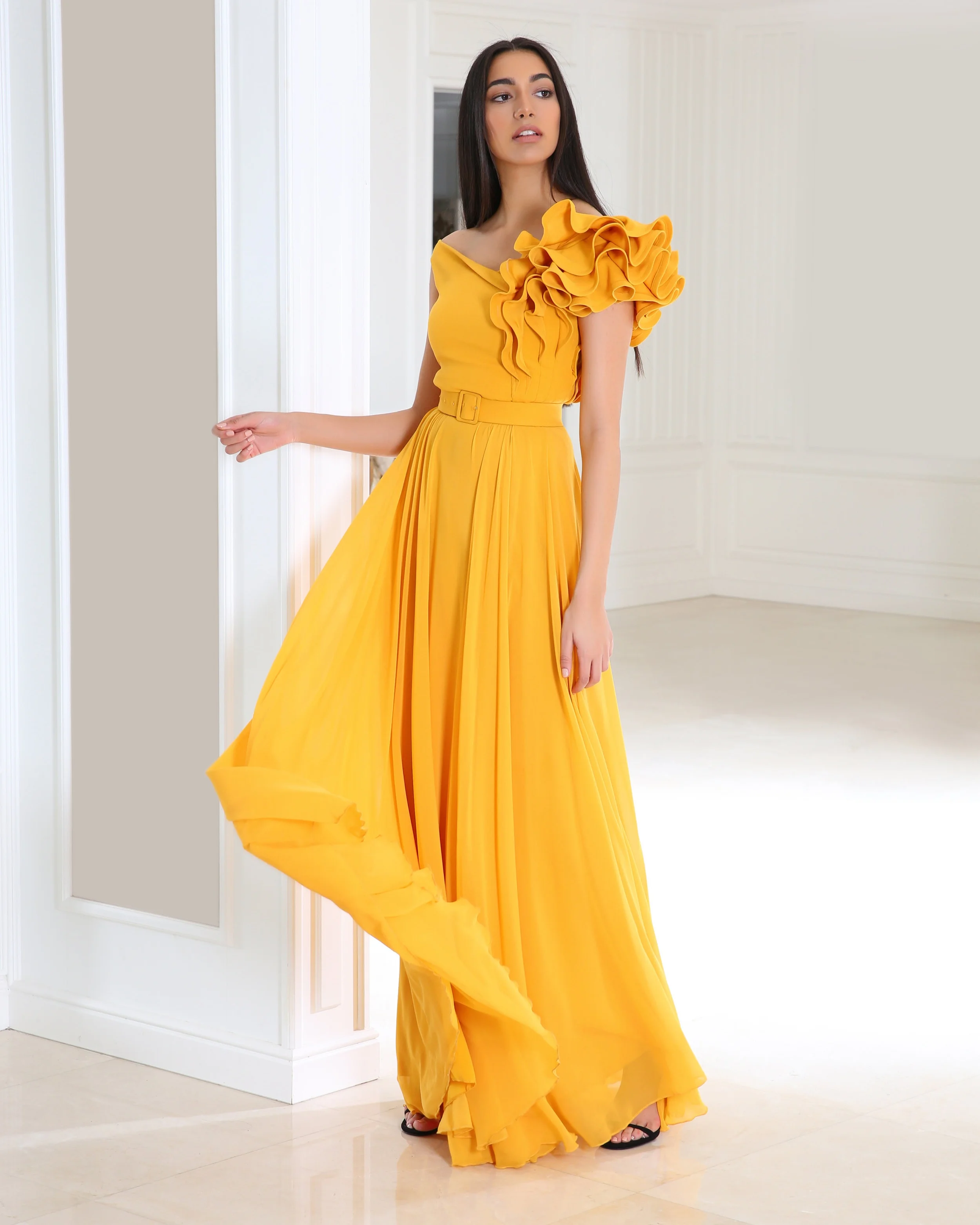 ZEENA ZAKI (PIRNIA COLLECTIONS)