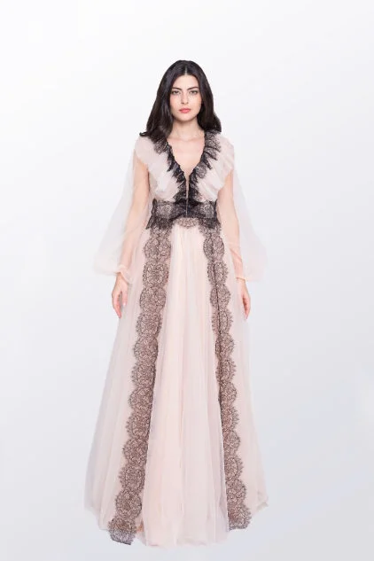 AK Lookbook Demi-Couture FW 19-20 EUR_Page13_Image1.jpg