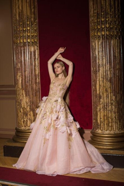 Sophie Couture aw2020_Page10_Image1.jpg