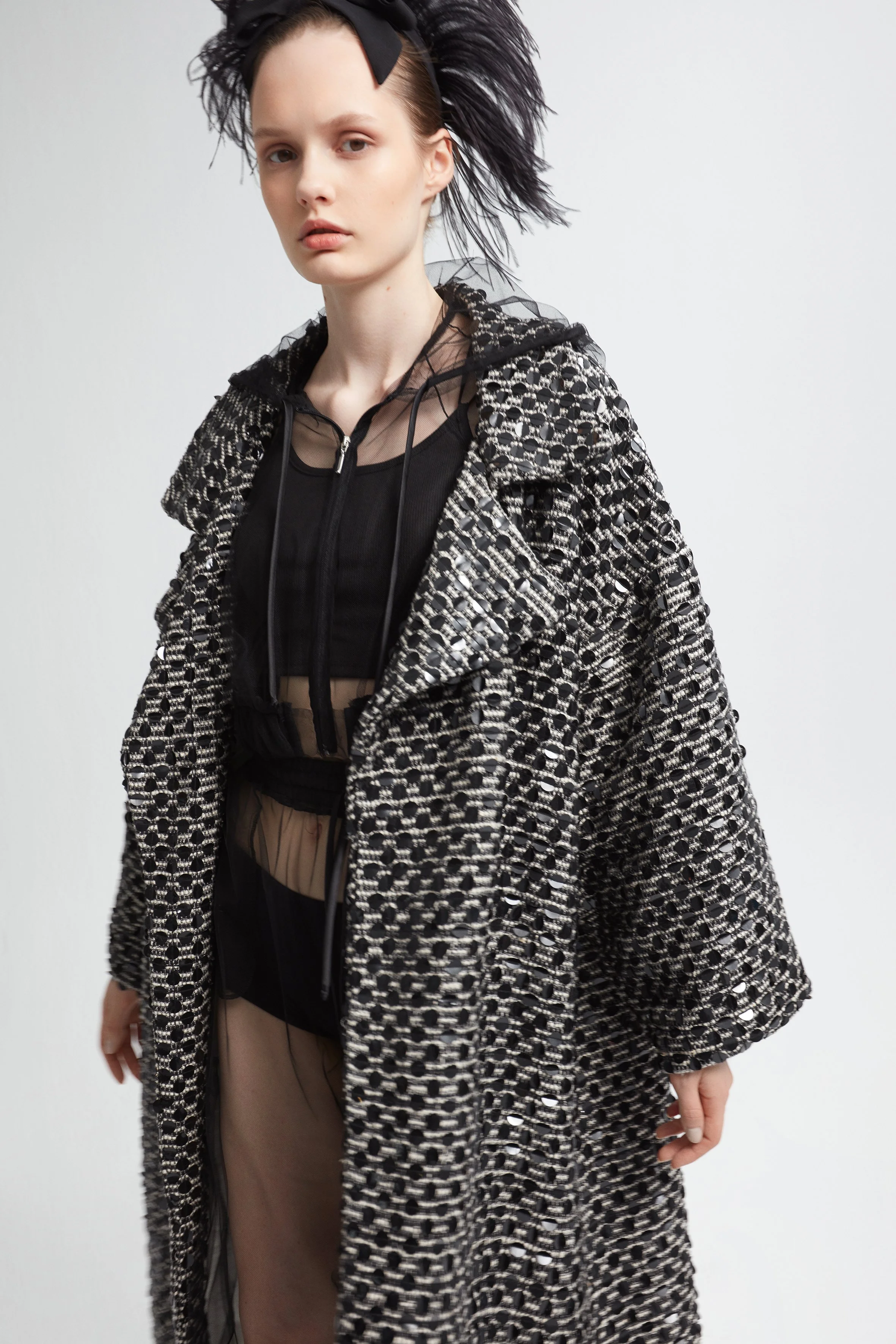 21-20139 COAT, 21-32 TOP, YC01 BOMBER JACKET, YC02 PANTS_03.jpg