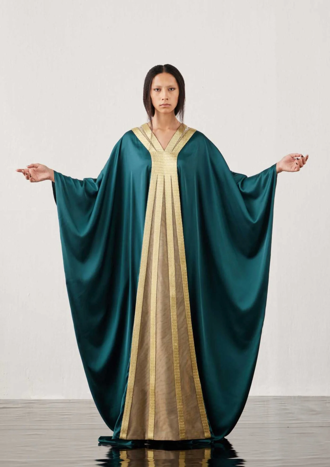 AKHL AW 23-24 Celeste (Paris Version Comp)_Page14_Image1.jpg