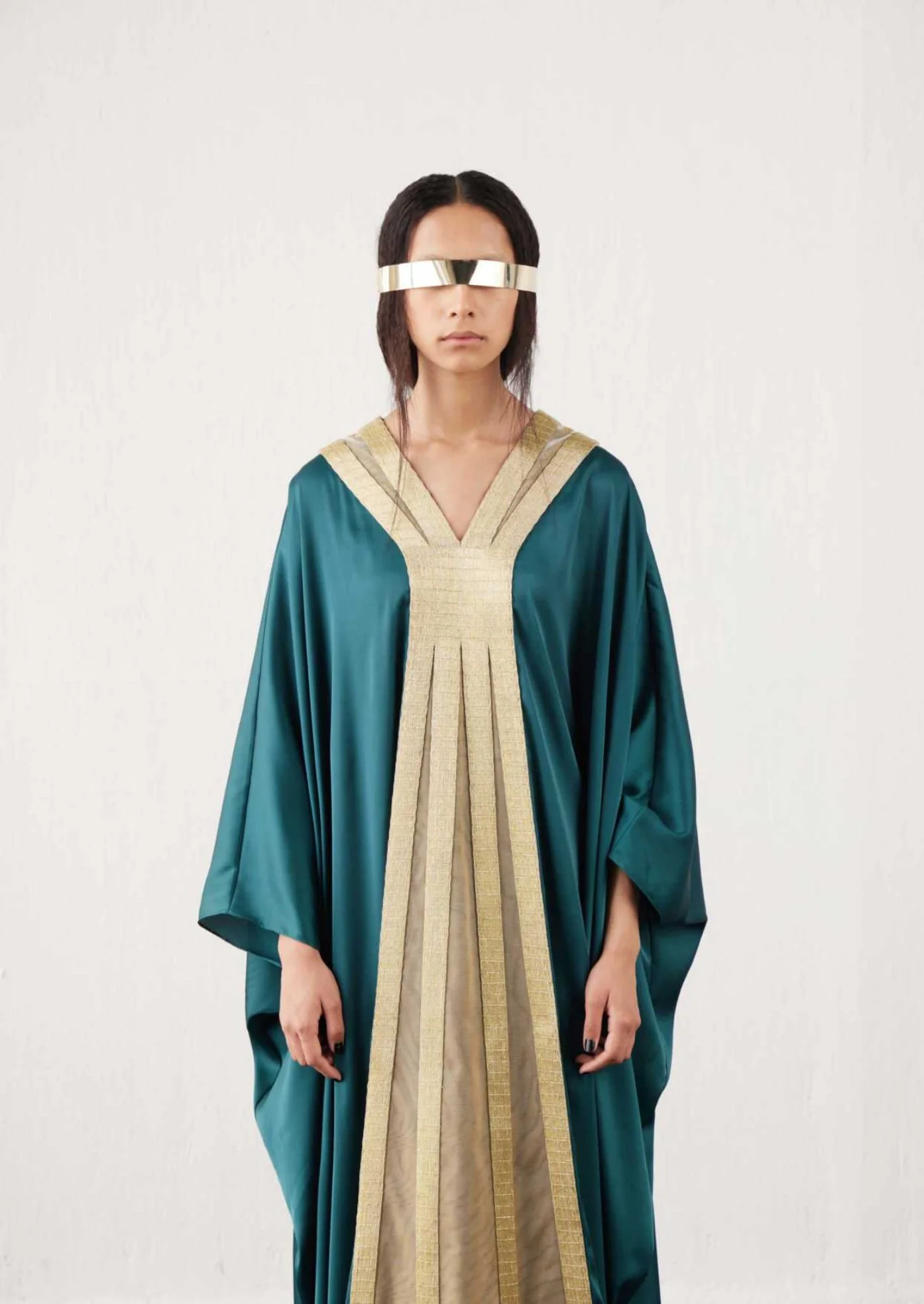 AKHL AW 23-24 Celeste (Paris Version Comp)_Page17_Image1.jpg