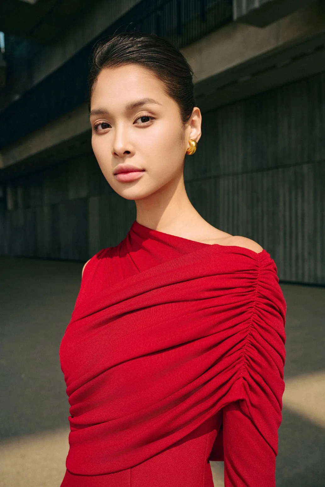 EEGEN (PIRNIA COLLECTIONS)
