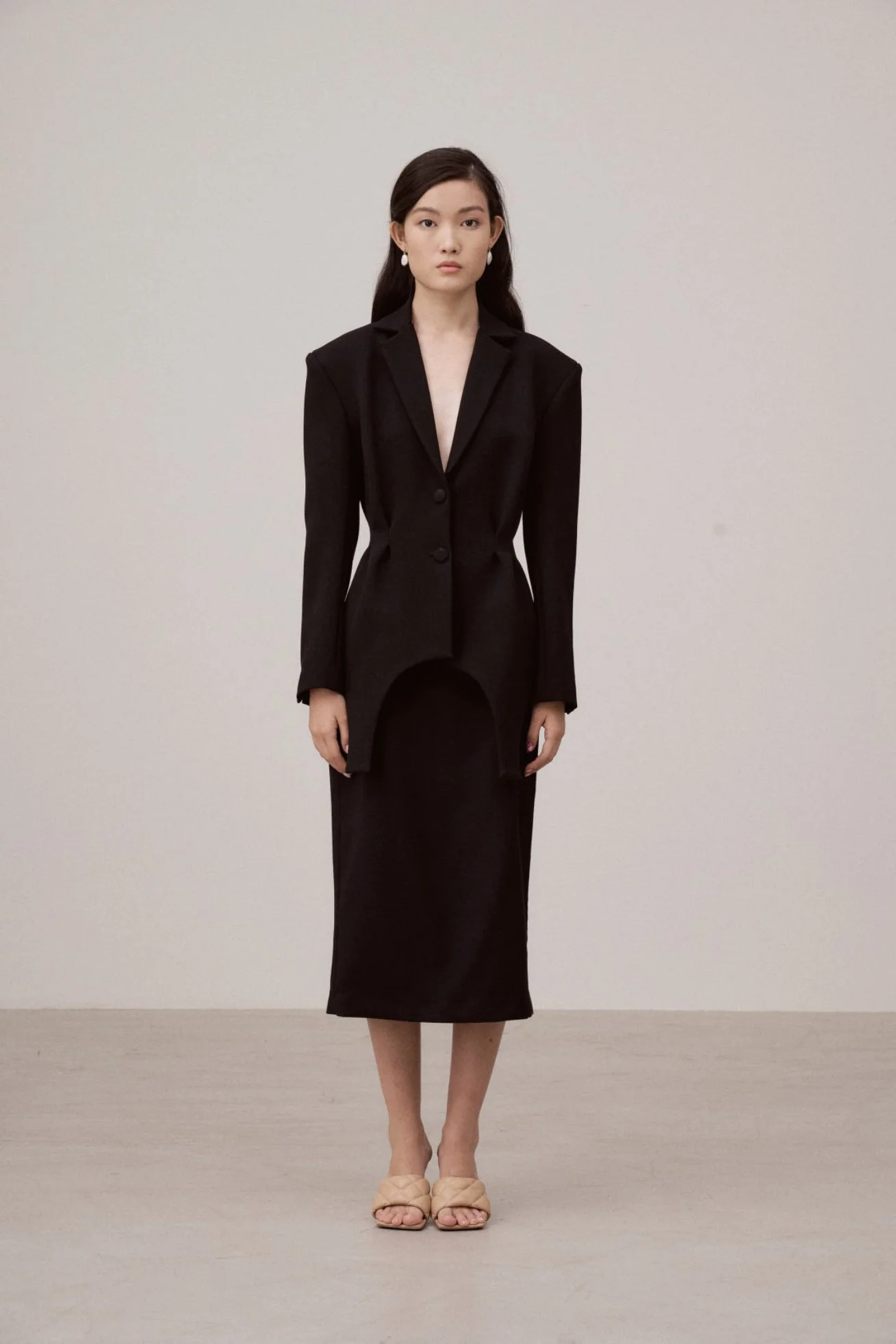 malli lookbook 2023_Page24_Image1.jpg