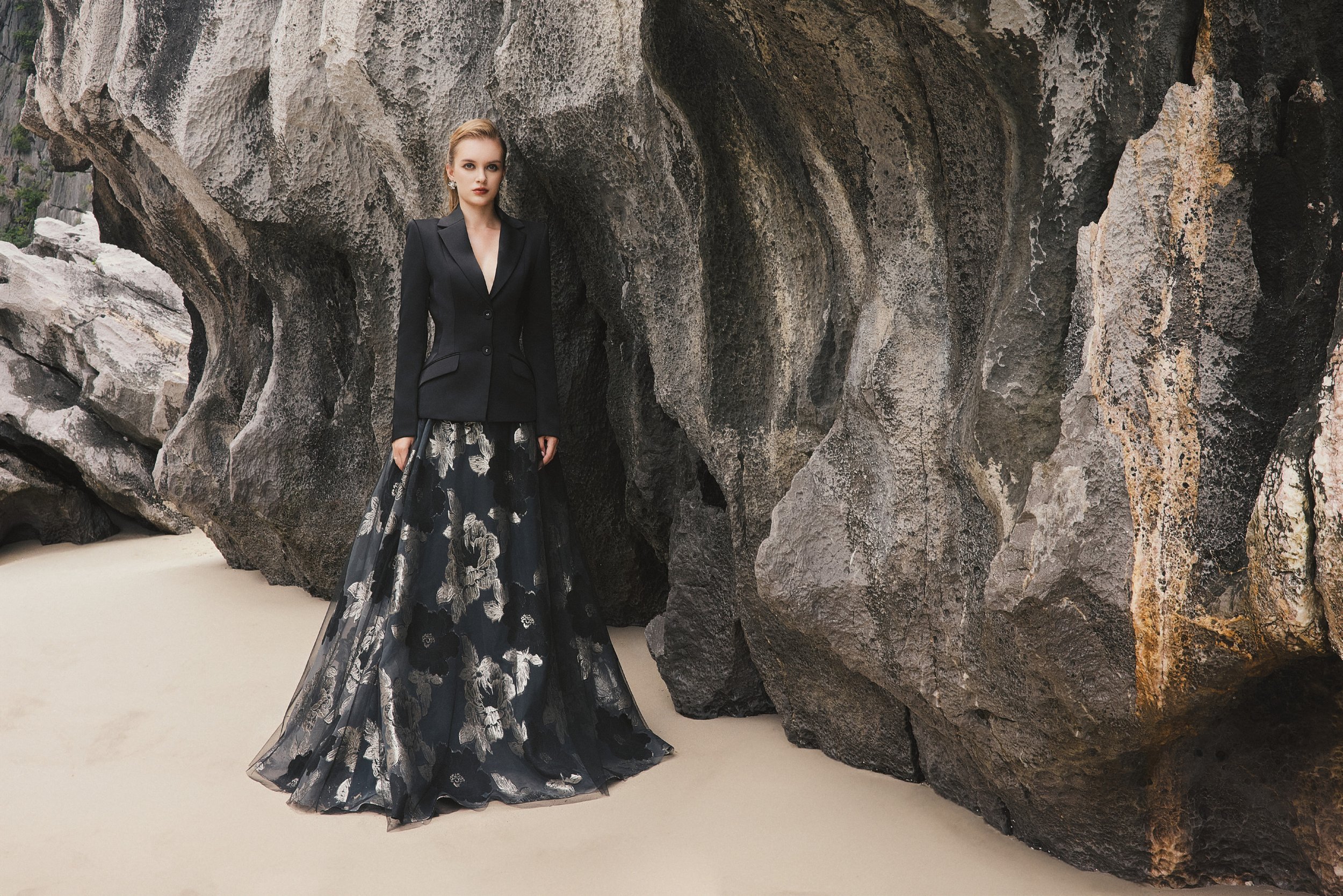 LOOKBOOK LUNE_Page32_Image1.jpg