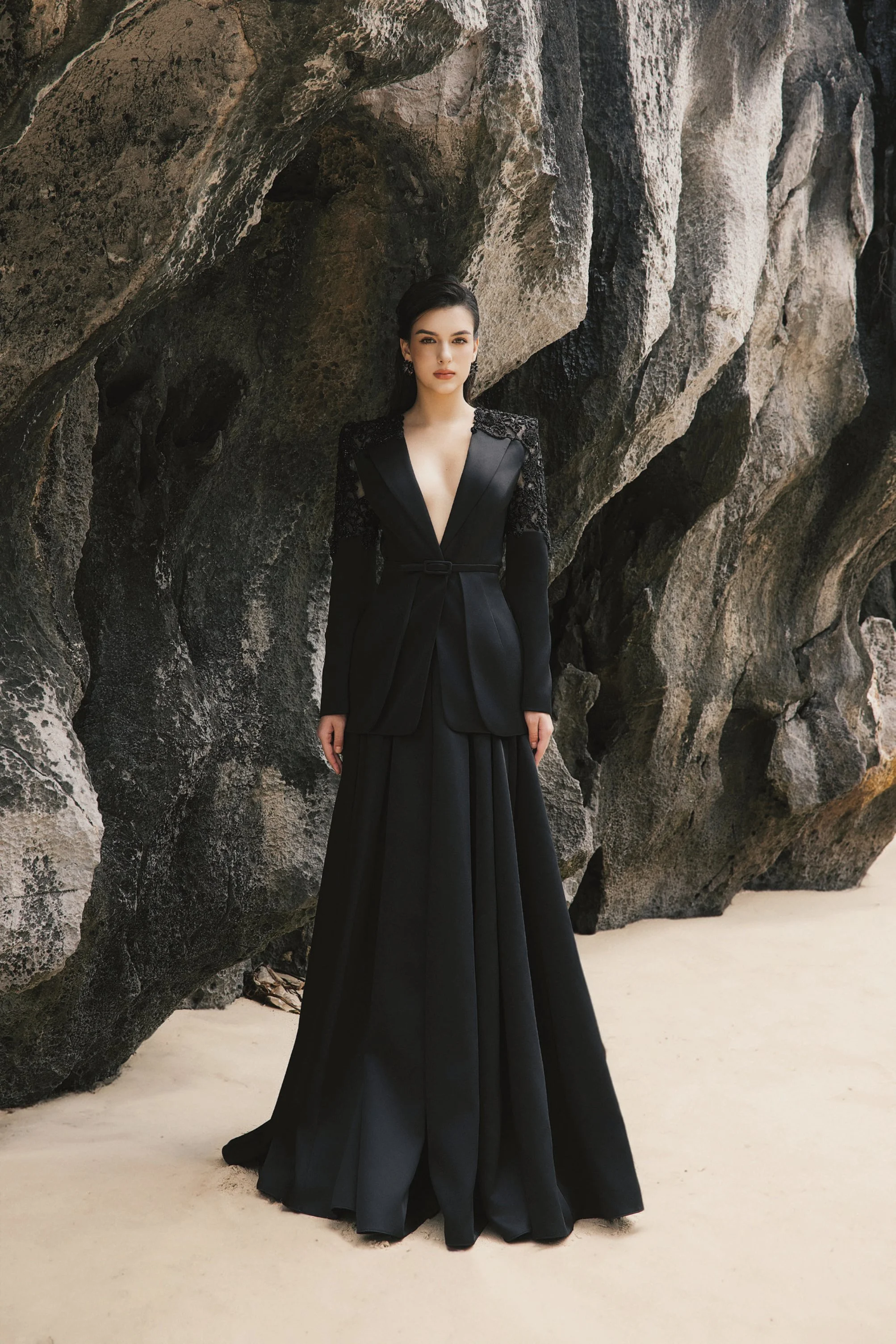 LOOKBOOK LUNE_Page34_Image1.jpg